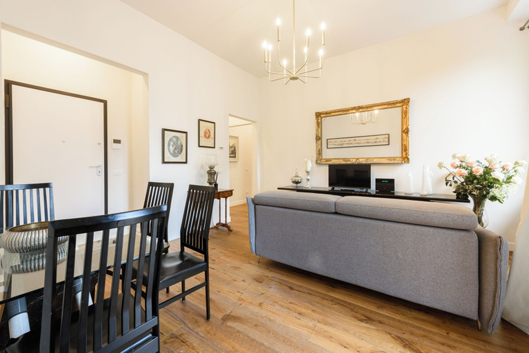 Living area 2, Silvy & Paul apartment by MMega, Florence