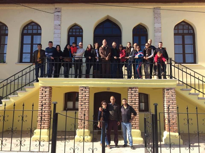 Frig Evi, Merkez