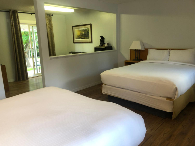 Others 2, Bavarian Orchard Motel, Central Kootenay