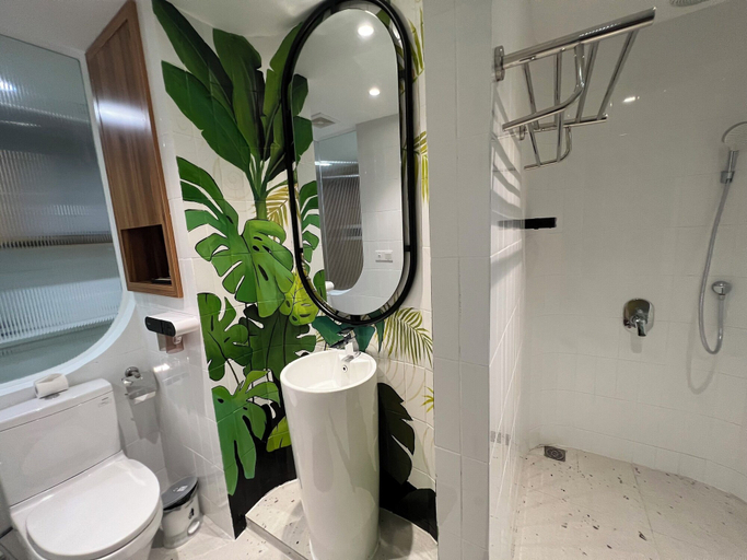 Bathroom 4