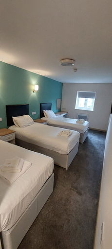 Bedroom 4, The Cotteridge Inn, Birmingham