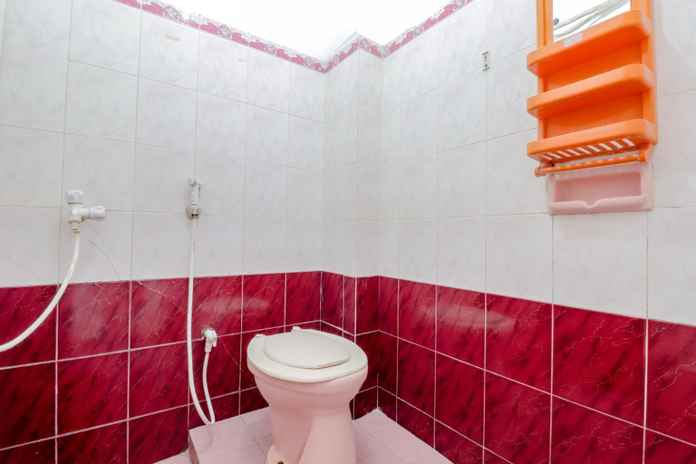 Bathroom 27