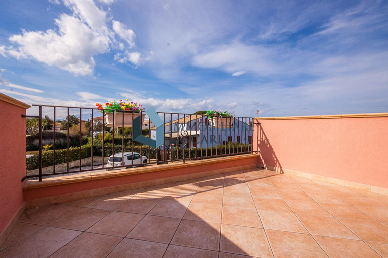 Others 4, Villa Ricky, a pochi passi dal mare, Palermo