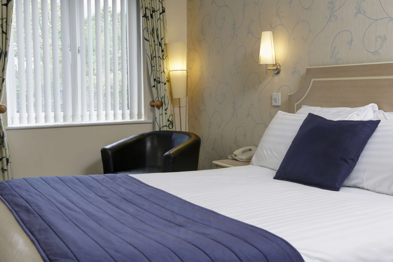 Bedroom 3, Best Western Reading Calcot Hotel, Reading