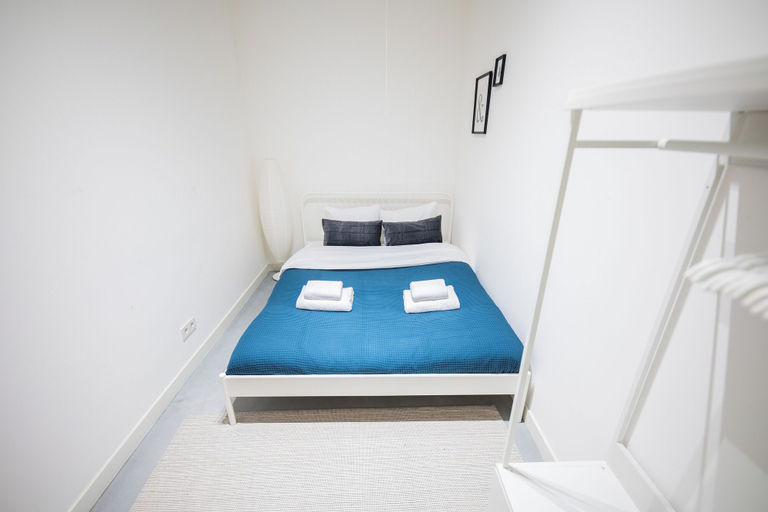 Bedroom 2, Lombardhof, Rotterdam
