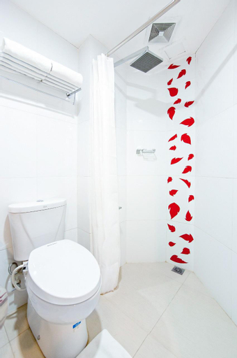 Bathroom 10