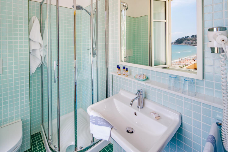 Bedroom 4, Hotel Beau Sejour, Savona