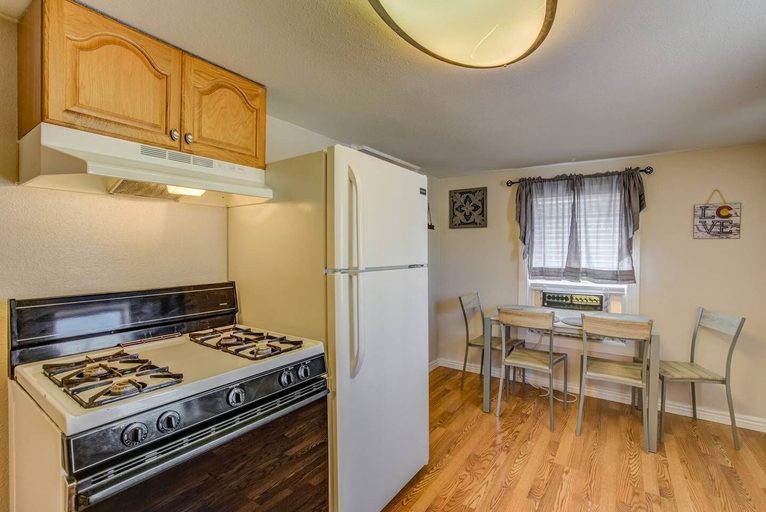 Others 5, 2 Bedroom near Parks, A Lake, Downtown, El Paso