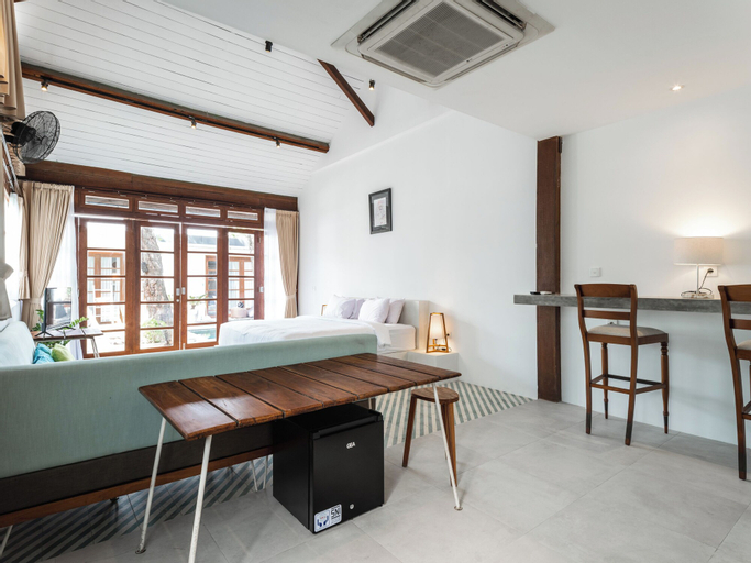 Dining Room 13