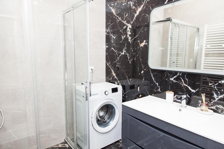 Bathroom 2, Gorgeous Apartment in Athens GTD8280-02, Attica