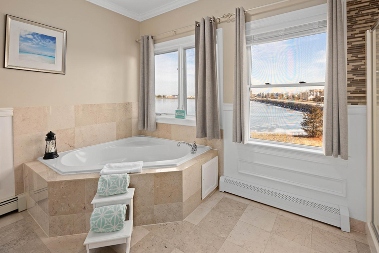 Bathroom 3, The Beacon Luxury Waterfront Inn, Plymouth