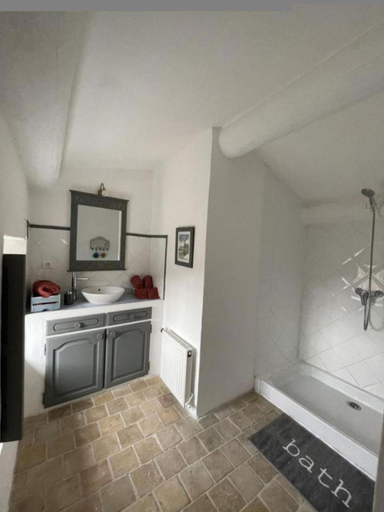 Bathroom 2, Fontdecounet, Alpes-de-Haute-Provence