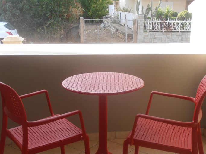 Others 5, Melia, Central Greece