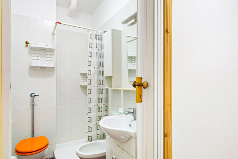 Bathroom 3, Kartibubbo Village Experience, Trapani