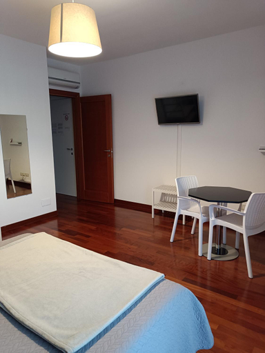 Others 4, B&B Giulio Cesare, Chieti