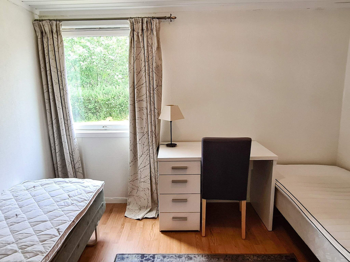 Bedroom 2, 10 Person Holiday Home in Staubø, Arendal