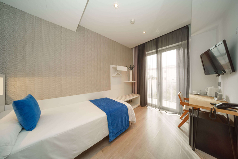 Bedroom 4, Mar Calma Hotel, Baleares