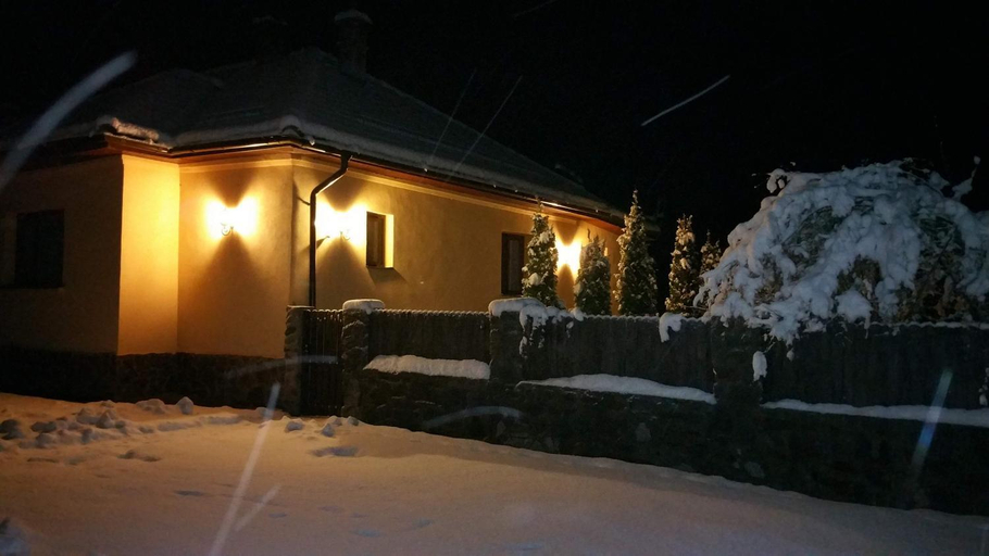 Others 3, Casa Alex, Valiug