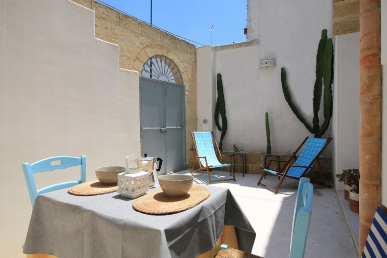 Food & Drinks 3, Le Bijou Court House, Lecce