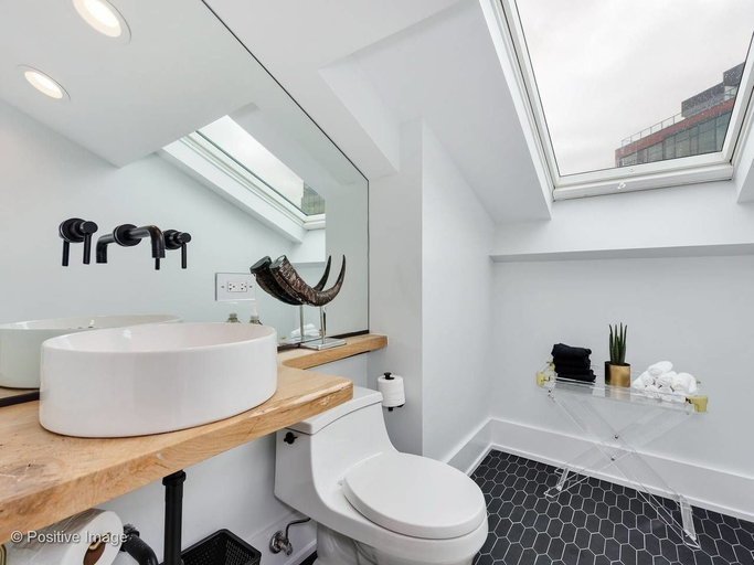 Bathroom, 4 BDR Penthouse with Views, Cook