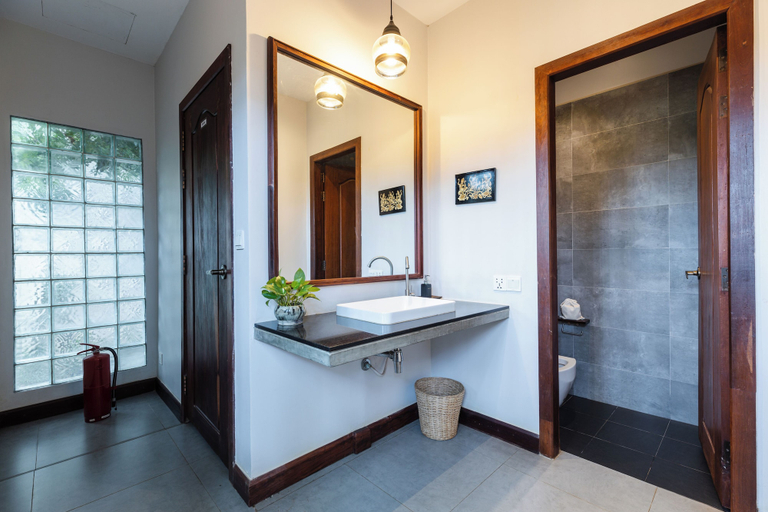 Bathroom 4, Golden Vishnu Villa , Siem Reap