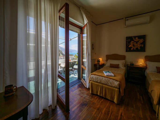 Bedroom 15