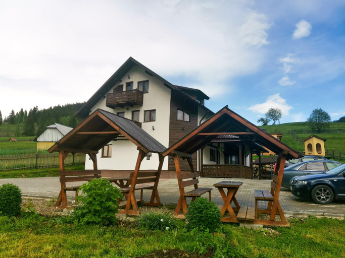 Others 4, Casa din Plai - Bucovina, Moldova-sulita