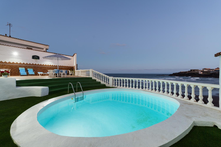 Sport & Beauty 2, Villa Coki Deluxe - First line of the beach, Las Palmas