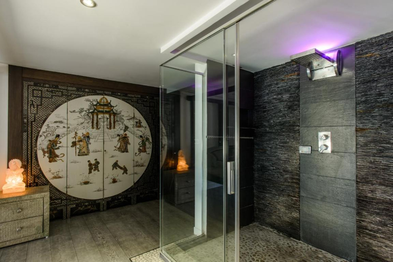 Others 5, luxury suite San Carlo, Napoli
