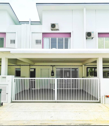 Exterior & Views 1, Holiday Homestay Seremban, Seremban