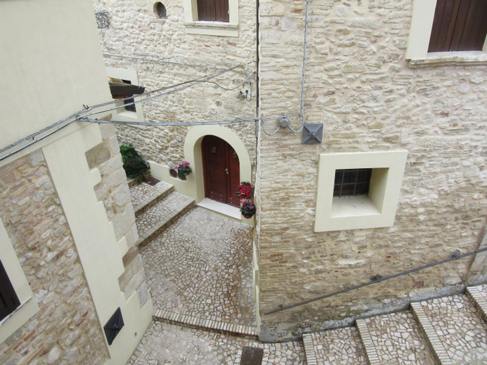 Others 4, Dimora Il Palazzetto, Pescara