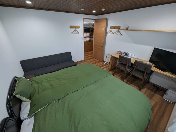 Bedroom 4, guesthouse KEY's, Kira