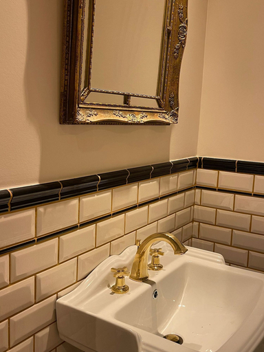 Room 5, La Petite For t Art Deco Apartment in Brussels, Bruxelles