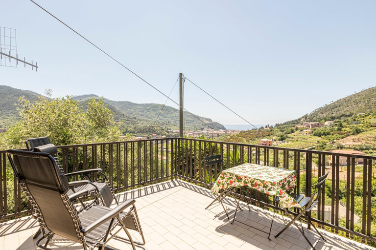 Others 5, Villa Riviera, La Spezia
