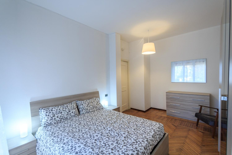 Bedroom 1, Appartamento a 150 metri dal mare, Savona