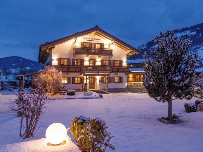 Exterior & Views 2, Grittlmühle Chalet Ferienwohnungen, Kitzbühel