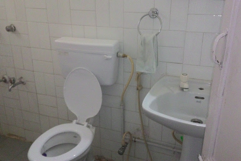 Bathroom, GuestHouser 3 BHK Cottage 11bf, Viluppuram