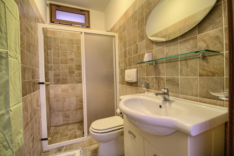 Bathroom 4, Salvia Lovely Seaview, Lecce