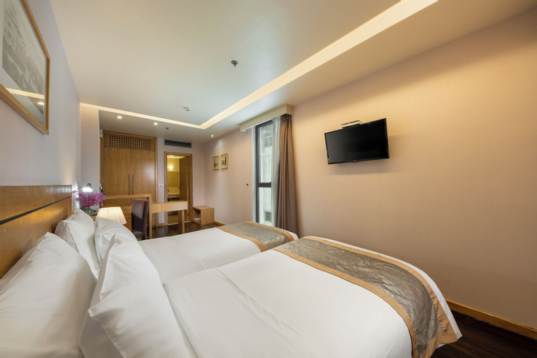 Bedroom 25