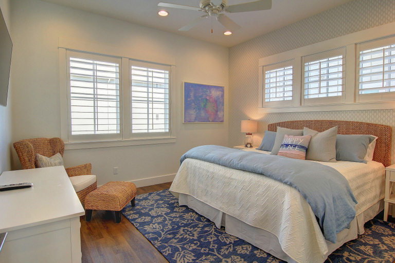 Bedroom 3, Salt and Light 192 RO, Nueces