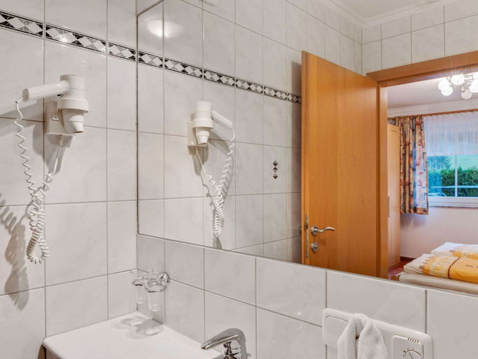 Bathroom 5, Apartment in Kleinarl Near Ski Amade, Sankt Johann im Pongau