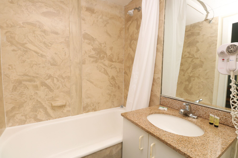 Bathroom 3, 628 Ocean View Studio Hollywood Beach, Broward