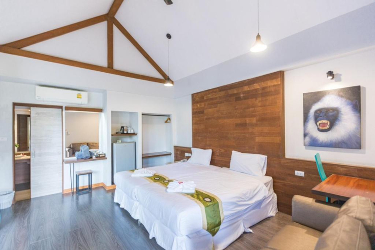 Bedroom 2, IP Plus Pool Villa Pattaya, Pattaya