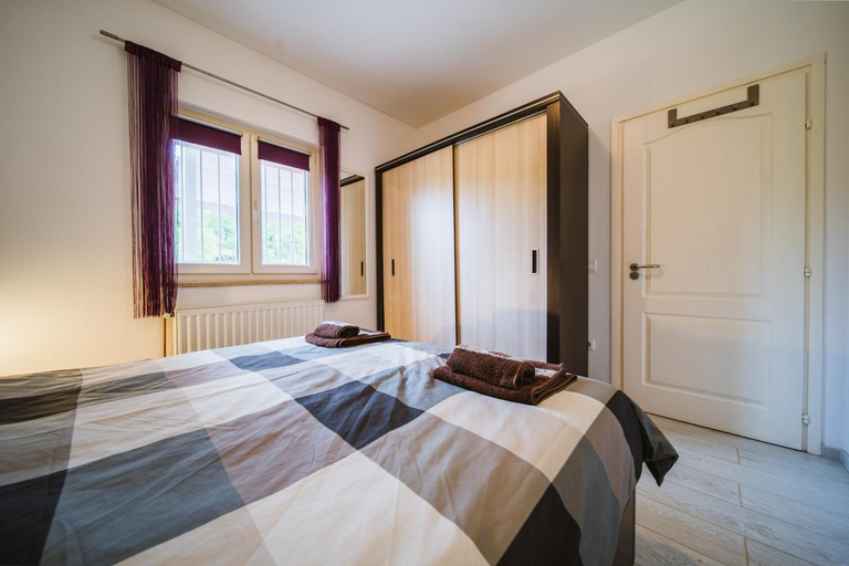 Bedroom 3, Villa Chiara with Private Pool and garden, Poreč