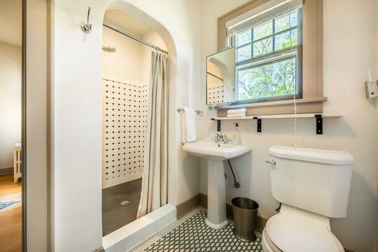 Bathroom 4, 5BD Houseblocks From Broadmoor Fireplacecheyenne Canon & Gorgeous Views!, El Paso