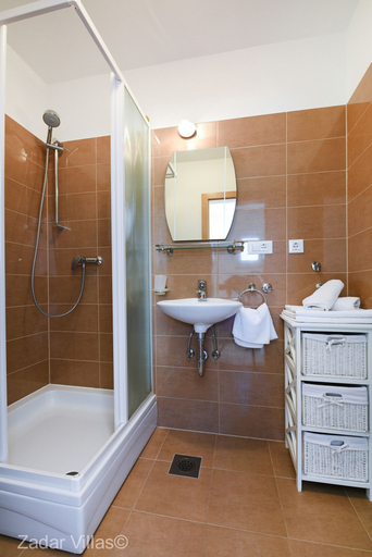 Bathroom, Villa Origano, Zadar