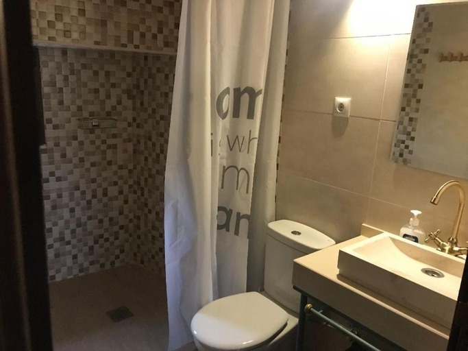 Bathroom 4, VTAR Don Benito, su casa rural en Gilena, Sevilla