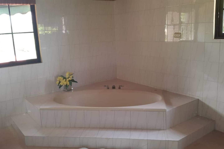 Bathroom, Spacious Oceanfront Villa, Sosua