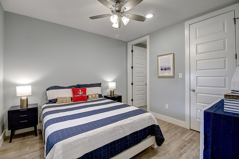 Bedroom 3, Sandy Toes TC 1102, Nueces