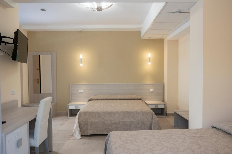 Others 5, B&B Villa Lisa, Cosenza